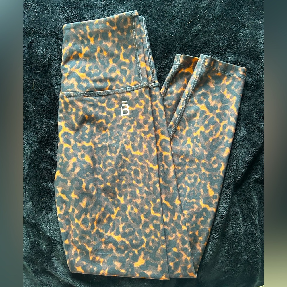 Beyond Yoga Cheetah Print Leggings